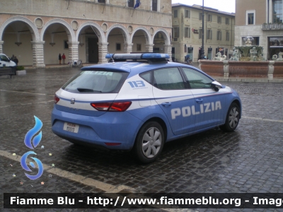 Seat Leon III serie 
Polizia di Stato
Squadra Volante
Questura di Pesaro
Polizia M0010
Allestimento NCT Nuova Carrozzeria Torinese
Decorazione Grafica Artlantis 
Parole chiave: Seat Leon_IIIserie PoliziaM0010