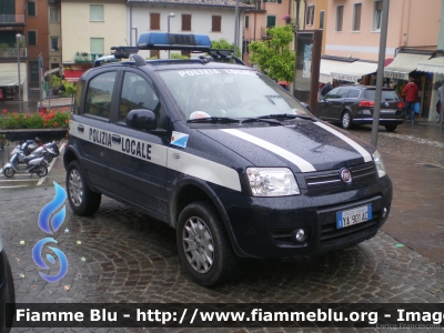 Fiat Nuova Panda 4x4 I serie
Polizia Locale
Comune di Malcesine (VR)
POLIZIA LOCALE YA 901 AC
Parole chiave: Fiat Nuova_Panda_4x4_Iserie PoliziaLocaleYA901AC