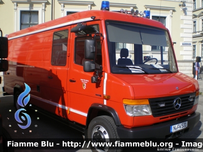 Mercedes-Benz Vario 816D
Bundesrepublik Deutschland - Germania
Berufsfeuerwehr Stadt Nürnberg 
Katastrophenschutz
Vigili del Fuoco permanenti città di Norimberga

Parole chiave: Mercedes-Benz Vario_816D