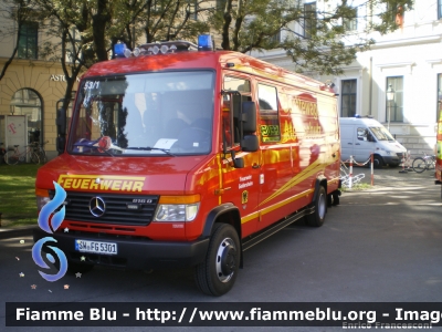 Mercedes-Benz Vario 816D 
Bundesrepublik Deutschland - Germania
Freiwillige Feuerwehr Geldersheim
Gerätewagen-Atemschutz
Vigili del Fuoco Volontari di Geldersheim
Carro Aria
Parole chiave: Mercedes-Benz Vario_816D