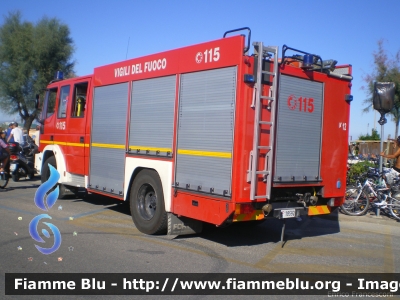 Iveco EuroFire 150E27 I serie 
Vigili del Fuoco
Comando Provinciale di Rimini
AutoPompaSerbatoio allestimento Iveco-Magirus ricondizionata Fortini
VF 18592
Parole chiave: Iveco EuroFire_150E27_Iserie VF18592 Rimini_Air_Show_2012