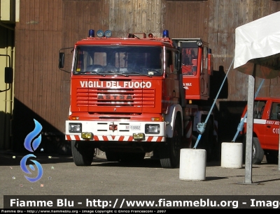 Astra BM25
Vigili del Fuoco
Comando Provinciale di Pesaro
AutoGru da 40 ton allestimento Castelli
VF 13802
Parole chiave: Astra BM25 VF13802