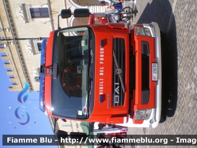 Volvo FL 280 III serie 
Vigili Del Fuoco
Comando Provinciale di Pesaro
AutoPompaSerbatoio allestimento Bai
VF 25630 
Parole chiave: Volvo FL_280_IIIserie VF25630