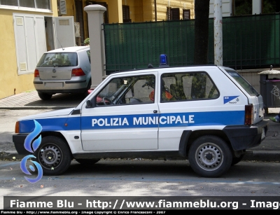 Fiat Panda II serie
Polizia Municipale Pesaro  
1° Variante
Parole chiave: Panda PM Polizia Municipale Pesaro 