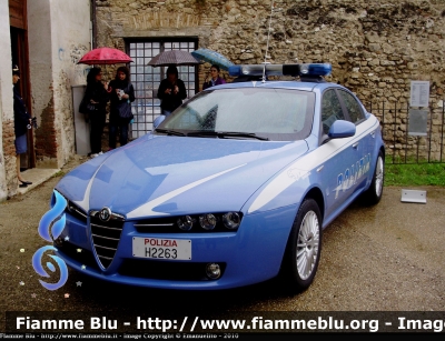 Alfa Romeo 159
Polizia di Stato
Squadra Volante
POLIZIA H2263
Parole chiave: Alfa-Romeo 159 PoliziaH2263 Festa_Della_Polizia_2010