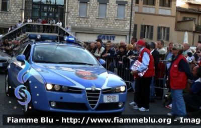 Alfa Romeo 159 Sportwagon Q4
Polizia di Stato
Polizia Stradale in scorta alla Mille Miglia 2012
POLIZIA H0713
Parole chiave: Alfa-Romeo 159_Sportwagon_Q4 PoliziaH0713 Mille_Miglia_2012