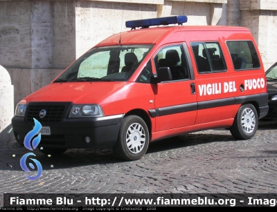 Fiat Scudo III serie
Vigili Del Fuoco
Comando Provinciale di Terni
Variante Lampeggiante Blu
VF 22735
Parole chiave: Fiat Scudo_IIIserie VF 22735