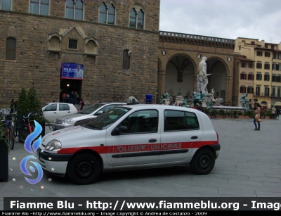 Renault Clio II Serie
Polizia Municipale Firenze
Parole chiave: Renault Clio _IISerie_Polizia _Municipale _Firenze