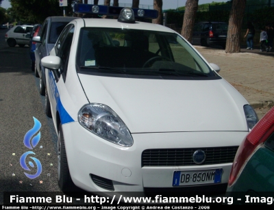 Fiat Grande Punto
Polizia Locale Castellammare di Stabia (NA) 
N° 2
Parole chiave: Fiat Grande_Punto