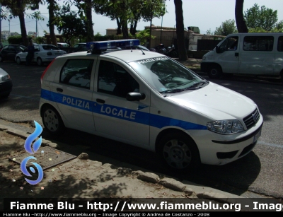 Fiat Punto III Serie
Polizia Locale Ercolano (NA)
Parole chiave: Fiat Punto_ IIIserie _Polizia _Locale_ Ercolano