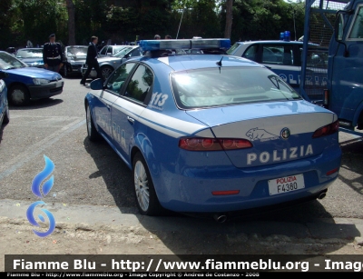 Alfa Romeo 159
Polizia di Stato
Squadra Volante
POLIZIA F4380
Parole chiave: Alfa_Romeo 159 F4380 Festa_della_Polizia_2008