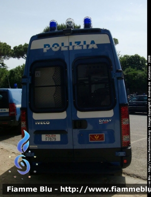 Iveco Daily IV serie
Polizia di Stato
Reparto Mobile Napoli
Polizia  F7879
Parole chiave: Iveco Daily_IVserie polizia reparto mobile F7879 Festa_della_Polizia_2008