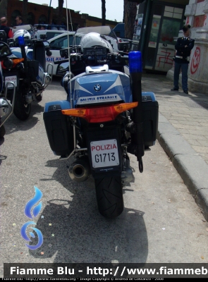 Bmw R1200RT
Polizia di Stato
Polizia Stradale
R.I.P.S. Napoli
POLIZIA G1713
Parole chiave: Bmw R1200RT PoliziaG1713