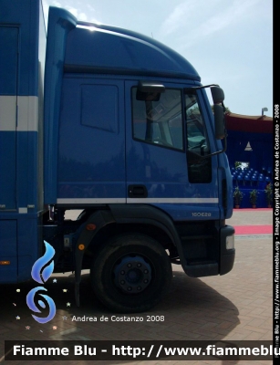 Iveco EuroCargo 160E28 II serie
Polizia di Stato
Reparto a Cavallo
POLIZIA F5453
Parole chiave: Iveco EuroCargo_160E28_IIserie PS Reparto_A_Cavallo PoliziaF5453 Festa_della_Polizia_2008