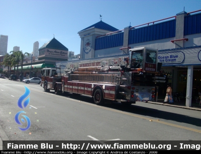 American LaFrance/LTI Tractor Drawn
United States of America - Stati Uniti d'America
San Francisco Fire Department
SFFD Tower Ladder
Parole chiave: American LaFrance/LTI Tractor Drawn_SFFD