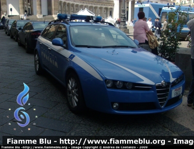 Alfa Romeo 159 Sportwagon
Polizia di Stato
Polizia Stradale
POLIZIA F8632
Parole chiave: Alfa Romeo 159 Sportwagon_Polizia di Stato_ Polizia Stradale _POLIZIA F8632_Festa della Polizia 2009_