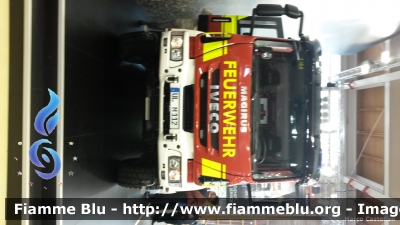 Iveco EuroCargo 150E30 4x4 III serie
Bundesrepublik Deutschland - Germany - Germania
Freiwillige Feuerwehr Ulm
Allestimento LF20/20 con TeamCab Magirus
Esposto all'Interschutz 2015
Parole chiave: Iveco EuroCargo_150E30_4x4_IIIserie Interschutz_2015