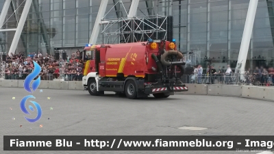 Man TGS 18.320 I serie
Bundesrepublik Deutschland - Germania
Berufsfeuerwehr Hannover
Vigili del Fuoco Permanenti Hannover
Spazzatrice Stradale allestimento Faun
In servizio presso area prove dell'Interschutz 2015
Parole chiave: Man TGS_18.320_Iserie Interschutz_2015