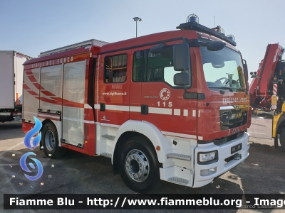 Man TGM 15.250 II serie
Vigili del Fuoco
AutoPompaSerbatoio allestimento Bai
Esposta al Transpotec 2019
Parole chiave: Man TGM_15.250_IIserie Transpotec_2019