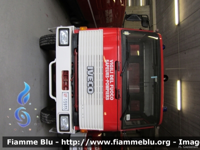 Iveco 190-26 4x4
Vigili del Fuoco
Corpo Permanente di Aosta
VF 15935
Parole chiave: Iveco 190-26_4x4 VF15935