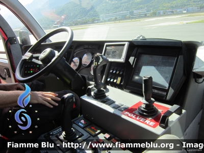 Oshkosh Bai Striker E
Vigili del Fuoco
Corpo Permanente di Aosta
Distaccamento aeroportuale
AutoIdroSchiumaPolvere
Cruscotto e comandi monitor
VF 25662
Parole chiave: Oshkosh Bai Striker_E VF25662