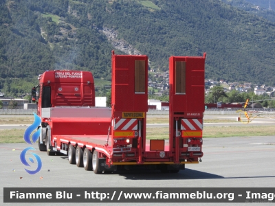 De Angelis
Vigili del Fuoco
Corpo Permanente di Aosta
Semirimorchio pianale con assali sterzanti
VF R 03870
Parole chiave: De-Angelis VFR0870 Man TGX_18.540_Iserie VF26507