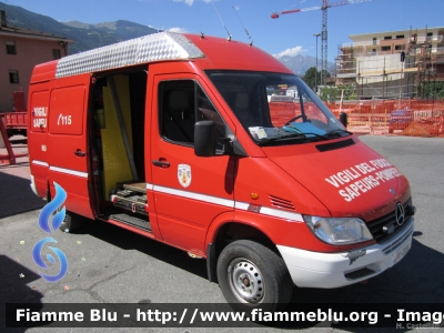 Mercedes-Benz Sprinter 4x4 II serie
Vigili del Fuoco
Corpo Permanente di Aosta
Nucleo SAF
Allestimento Baggio & De Sordi
VF 21906
Parole chiave: Mercedes-Benz Sprinter_4x4_IIserie VF21906