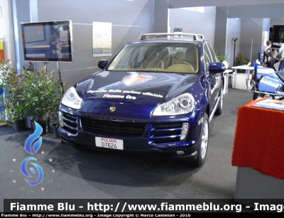 Porsche Cayenne I serie
Polizia di Stato
Gruppo Sportivo Fiamme Oro
Polizia D7624
Parole chiave: Porsche Cayenne_Iserie PoliziaD7624 Fiera_Campionaria_Padova_2010