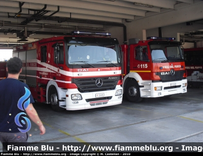 Mercedes-Benz Actros 1841 II serie
Vigili del Fuoco
AutoPompaSerbatoio Distaccamento Permanente di Mestre (VE)
VF 24480
Parole chiave: Mercedes-Benz Actros_1841_IIserie VF24480 Atego_1828_Iserie VF22463