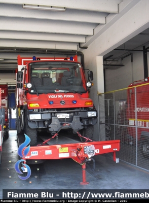 Mercedes-Benz Unimog U300
Vigili del Fuoco
Nucleo Operativo Chimico Speciale NOCS-NBCR di Mestre (VE)
VF 23786
Parole chiave: Mercedes-Benz Unimog_U300 VF23786