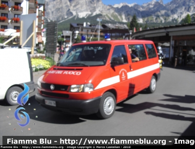 Volkswagen Transporter T4
Vigili del Fuoco
Distretto di Pergine Valsugana
Corpo Volontario di Caldonazzo (TN)
VF Z55 TN
Parole chiave: Volkswagen Transporter_T4 VFZ55TN Ambulanza Raduno_Nazionale_VVF_2010