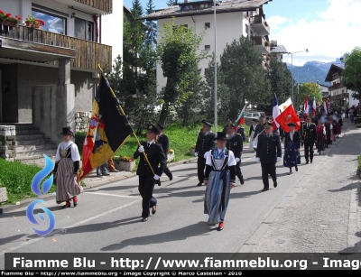 I Raduno Nazionale VVF Cortina d'Ampezzo (BL)
Delegazioni Straniere
Parole chiave: Raduno_Nazionale_VVF_2010