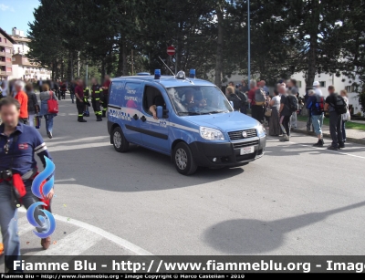 Fiat Doblò II serie
Polizia di Stato
Unità Cinofile
Allestimento Elevox
POLIZIA H2198
Parole chiave: Fiat Doblò_IIserie PoliziaH2198 Raduno_Nazionale_VVF_2010