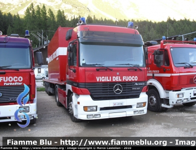 Mercedes-Benz Actros 1843 I serie
igili del Fuoco
Comando Provinciale di Pesaro-Urbino
VF 21796
Parole chiave: Mercedes-Benz Actros_1843_Iserie VF21796 Raduno_Nazionale_VVF_2010