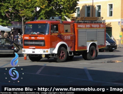 Iveco OM 160
Vigili del Fuoco
Comando Provinciale di Treviso
AutoPompaSerbatoio allestimento Baribbi
VF 11672
Parole chiave: Iveco OM 160 VF11672 Esercitazione_PC_Montebelluna_TV_2008