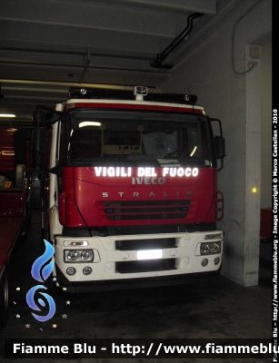 Iveco Stralis AF190S40 I serie
Vigili del Fuoco
Comando Provinciale di Venezia
Distaccamento Permanente di Mestre (VE)
AutoPompaSerbatoio allestimento Iveco-Magirus
VF 23416

Si ringrazia per la disponibilità tutto il personale del Comando
Parole chiave: Iveco Stralis_AF190S40_Iserie VF23416