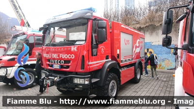 Iveco EuroCargo 110E25 4x4 III serie
Vigili del Fuoco
Unione distrettuale della Valsugana e Tesino
Corpo Volontario di Bieno (TN)
Allestito Kofler Fahrzeugbau
VF 5J9 TN
Esposto al Civil Protect 2016
Parole chiave: Iveco EuroCargo_110E25_4x4_IIIserie VF5J9TN Civil_Protect_2016