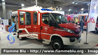 Iveco Daily 4x4 VI serie
Vigili del Fuoco
Unione Distrettuale Bassa Val Pusteria
Corpo Volontario di La Villa Stüdafüch La Ila (BZ)
Freiwillige Feuerwehr Stern
Allestimento Magirus Lohr con trazione integrale Achleitner
Esposto al Civil Protect 2016
Parole chiave: Iveco Daily_4x4_VIserie Civil_Protect_2016