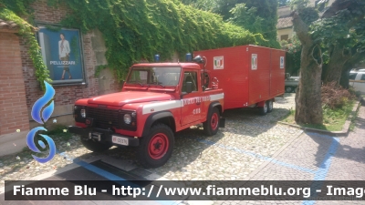 Land Rover Defender 90
Vigili del Fuoco
Comando Provinciale di Treviso
Distaccamento Permanente di Montebelluna (TV)
VF 22376
Parole chiave: Land-Rover Defender_90 VF22376 Ventennale_VVF_Asolo