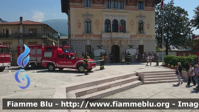 Isuzu D-Max II serie
Vigili del Fuoco
Comando Provinciale di Belluno
Distaccamento Volontario Basso Feltrino (BL)
Fuoristrada con modulo scarrabile polisoccorso allestimento Baggio & De Sordi
VF 27628

Fotografato durante l'inaugurazione
Parole chiave: Isuzu D-Max_IIserie VF27628 Inaugurazione_Fuoristrada_VVF_Basso_Feltrino_2016