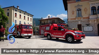 Isuzu D-Max II serie
Vigili del Fuoco
Comando Provinciale di Belluno
Distaccamento Volontario Basso Feltrino (BL)
Fuoristrada con modulo scarrabile polisoccorso allestimento Baggio & De Sordi
VF 27628

Fotografato durante l'inaugurazione
Parole chiave: Isuzu D-Max_IIserie VF27628 Inaugurazione_Fuoristrada_VVF_Basso_Feltrino_2016 Fiat-Iveco 160NC VF14259