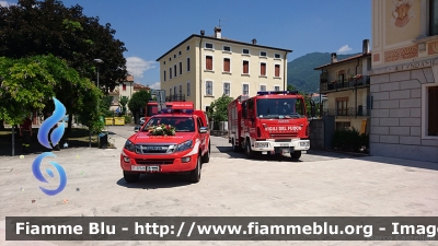 Isuzu D-Max II serie
Vigili del Fuoco
Comando Provinciale di Belluno
Distaccamento Volontario Basso Feltrino (BL)
Fuoristrada con modulo scarrabile polisoccorso allestimento Baggio & De Sordi
VF 27628

Fotografato durante l'inaugurazione
Parole chiave: Isuzu D-Max_IIserie VF27628 Inaugurazione_Fuoristrada_VVF_Basso_Feltrino_2016 Iveco EuroCargo_120E18_Iserie VF26716 Fiat-Iveco 160NC VF14259