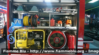 Mercedes-Benz Sprinter 4x4 III serie restyle
Vigili del Fuoco
Unione Distrettuale Alta Val Venosta
Corpo Volontario di Laudes (BZ)
Freiwillige Feuerwehr Laatsch
Allestimento Ziegler
VF FW 3CT
Parole chiave: Mercedes-Benz Sprinter_4x4_IIIserie_restyle VFFW3CT Civil_Protect_2018