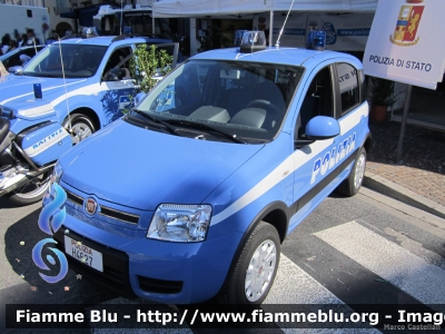 Fiat Nuova Panda 4x4 I serie
Polizia di Stato
POLIZIA H4627
Parole chiave: Fiat Nuova_Panda_4x4_Iserie PoliziaH4627 Expo_Motori_Conegliano_2012