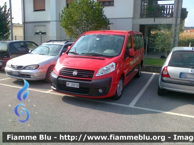 Fiat Scudo IV serie
Vigili del Fuoco
Comando Provinciale di Pordenone
VF 25718
Parole chiave: Fiat Scudo_IVserie VF25718