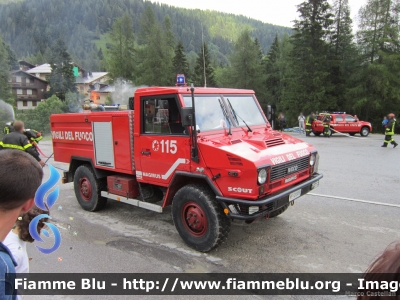 Iveco VM90 Scout
Vigili del Fuoco
Comando Provinciale di Belluno
Antincendio Boschivo allestimento Iveco-Magirus
VF 21953
Parole chiave: Iveco VM90_Scout VF21953 Centenario_VVF_Zoldo_Alto