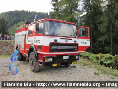 Iveco OM 160
Vigili del Fuoco
Comando Provinciale di Belluno
Distaccamento Volontario di Longarone (BL)
AutoPompaSerbatoio allestimento Baribbi
VF 13491
Parole chiave: Iveco OM 160 VF13491 Centenario_VVF_Zoldo_Alto