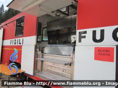 Cucina Mobile
Vigili del Fuoco
Comando Provinciale di Belluno
Parole chiave: Centenario_VVF_Zoldo_Alto