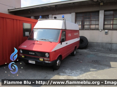 Iveco Daily I serie
Vigili del Fuoco
Comando Provinciale di Milano
VF 16063
Parole chiave: Iveco Daily_Iserie VF16063