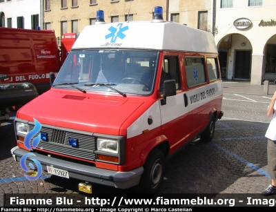 Fiat Ducato I Serie
VVF Ambulanza del Comando Provinciale di Treviso
VF15927
Parole chiave: VVF Servizio_sanitario Treviso Fiat Ducato_Iserie VF15927 